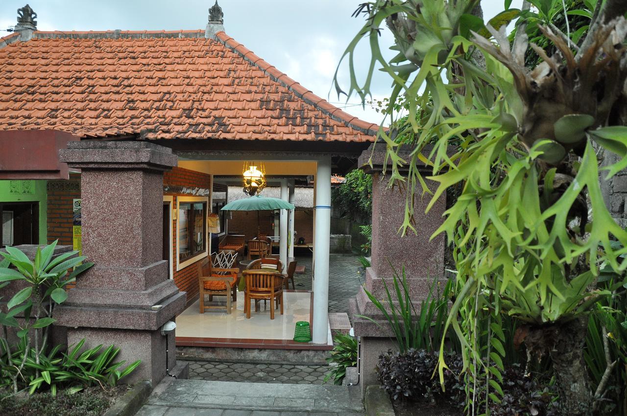 Soni Backpacker House Hostel Ubud  Exterior photo